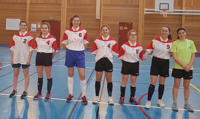 A LA UNE : (UNSS) Championnat de district de Futsal Lycée Filles